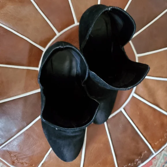 Booties - Picture 5 of 8